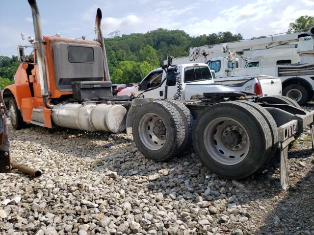 1XPCD68XXTN408517 - 1996 PETERBILT 377 ORANGE photo 3