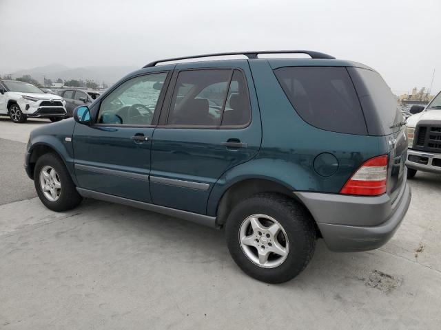 4JGAB54E1XA142519 - 1999 MERCEDES-BENZ ML 320 GREEN photo 2