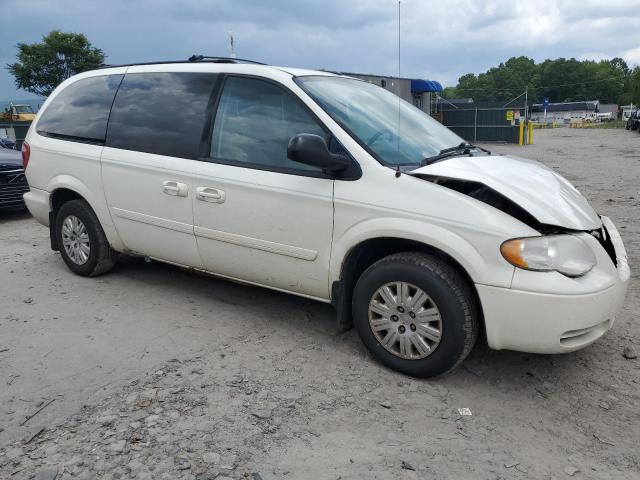 2A4GP44R27R351884 - 2007 CHRYSLER TOWN & COU LX WHITE photo 4