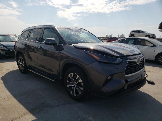 5TDGZRAH9NS544921 - 2022 TOYOTA HIGHLANDER XLE CHARCOAL photo 4