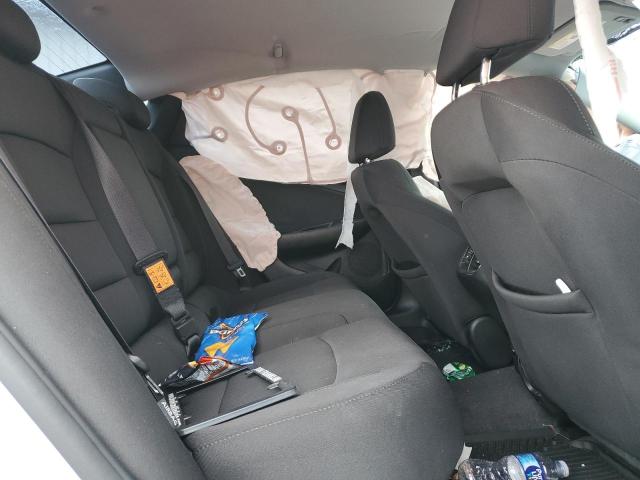 1G1ZD5ST7JF265117 - 2018 CHEVROLET MALIBU LT Weiß Foto 10