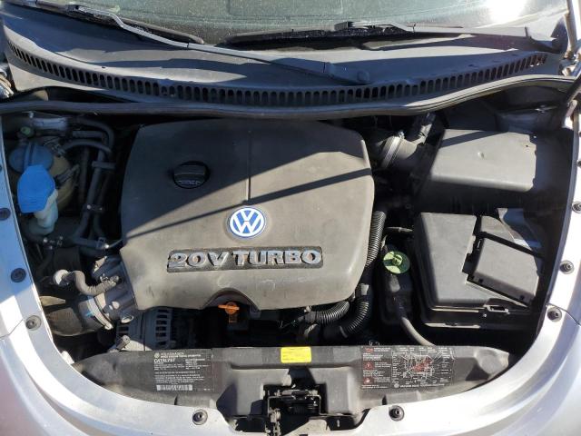 3VWDD21C21M462744 - 2001 VOLKSWAGEN NEW BEETLE GLX 银色 照片 11