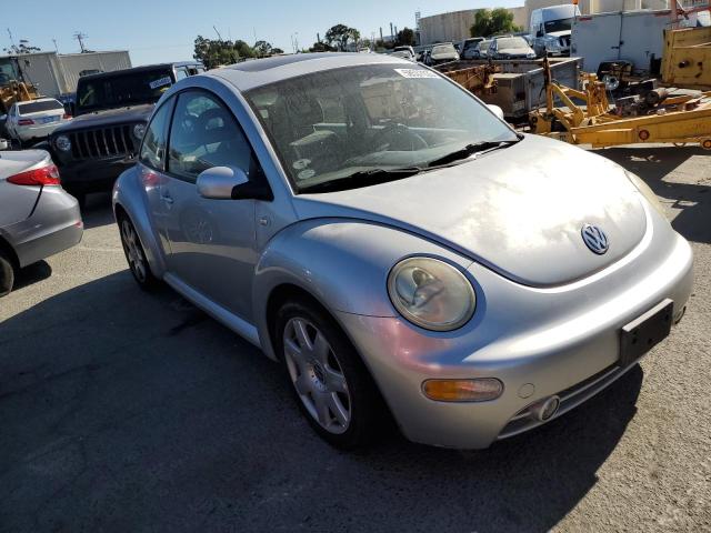 3VWDD21C21M462744 - 2001 VOLKSWAGEN NEW BEETLE GLX 银色 照片 4