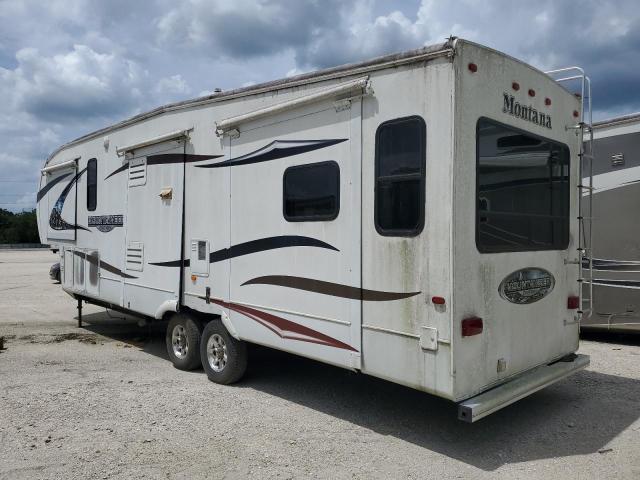4YDF3242XA4731082 - 2010 KEYSTONE MONTANA WHITE photo 3