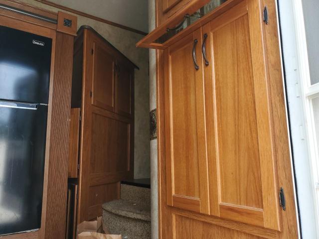 4YDF3242XA4731082 - 2010 KEYSTONE MONTANA WHITE photo 6