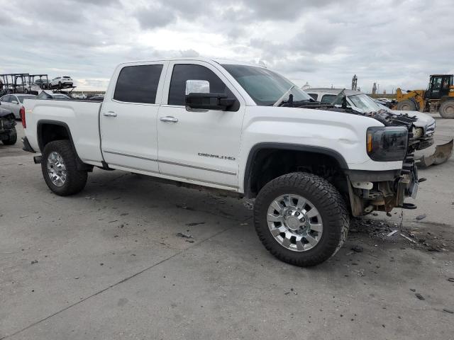 1GT12UE87GF173445 - 2016 GMC SIERRA K2500 DENALI WHITE photo 4