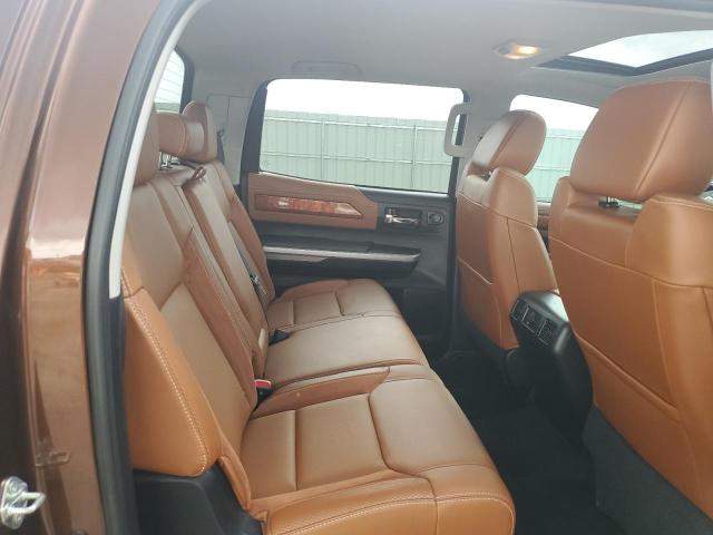 5TFAW5F15EX378605 - 2014 TOYOTA TUNDRA CREWMAX PLATINUM 棕色 照片 10
