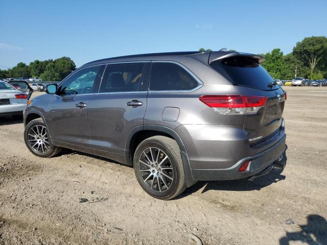 5TDKZRFH7HS227890 - 2017 TOYOTA HIGHLANDER SE GRAY photo 2