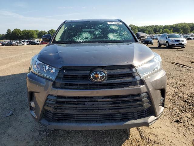 5TDKZRFH7HS227890 - 2017 TOYOTA HIGHLANDER SE GRAY photo 5