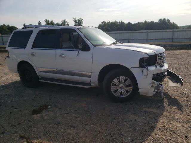 5LMFU28549LJ00472 - 2009 LINCOLN NAVIGATOR თეთრი ფოტო 4