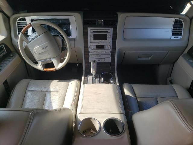 5LMFU28549LJ00472 - 2009 LINCOLN NAVIGATOR თეთრი ფოტო 8