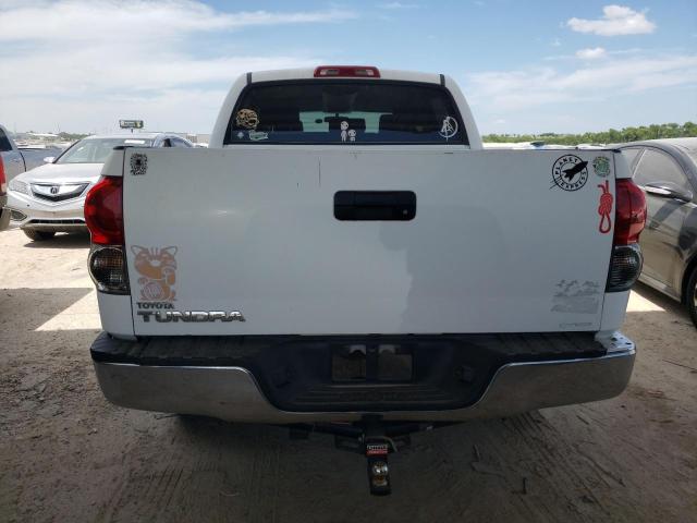 5TFET54138X023692 - 2008 TOYOTA TUNDRA CREWMAX WHITE photo 6