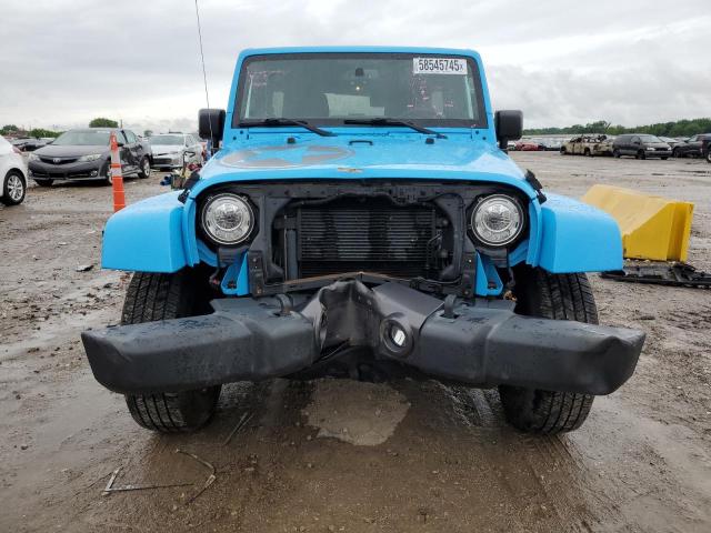 1C4BJWDG7HL566263 - 2017 JEEP WRANGLER U SPORT BLUE photo 5