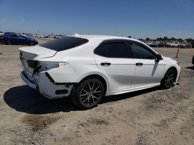 4T1G11AK9RU840605 - 2024 TOYOTA CAMRY SE NIGHT SHADE WHITE photo 3