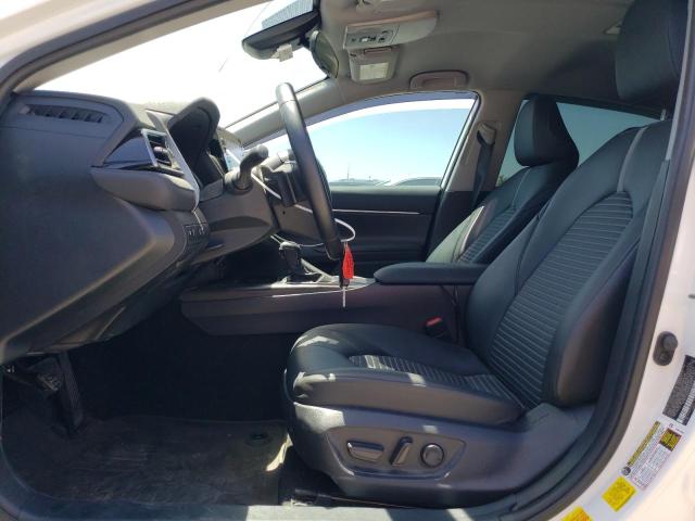 4T1G11AK9RU840605 - 2024 TOYOTA CAMRY SE NIGHT SHADE WHITE photo 7