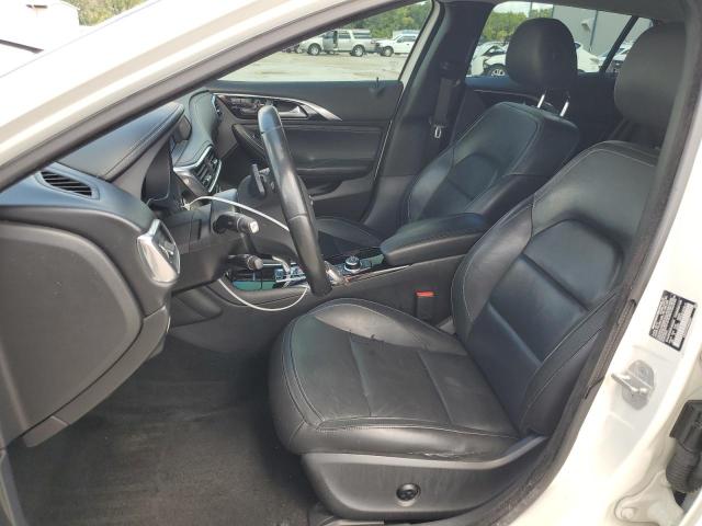 SJKCH5CP6JA048557 - 2018 INFINITI QX30 BASE 白色 照片 7