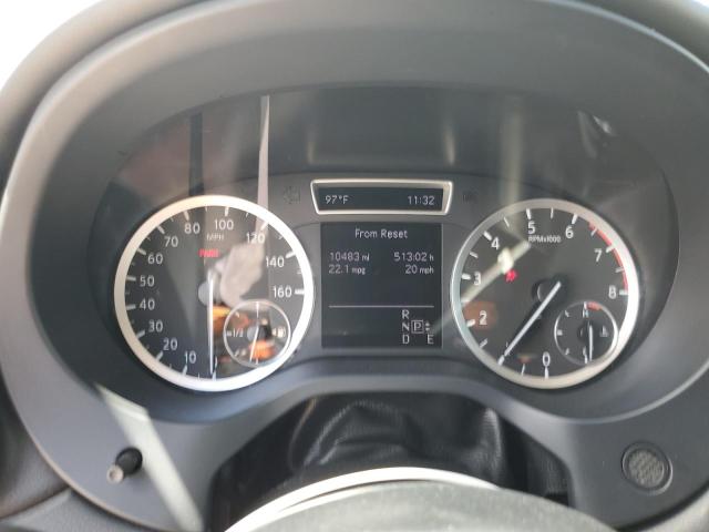 SJKCH5CP6JA048557 - 2018 INFINITI QX30 BASE 白色 照片 9