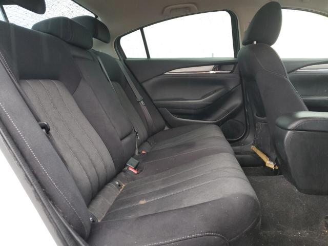 JM1GL1UM5J1305563 - 2018 MAZDA 6 SPORT Biały zdjęcie 10