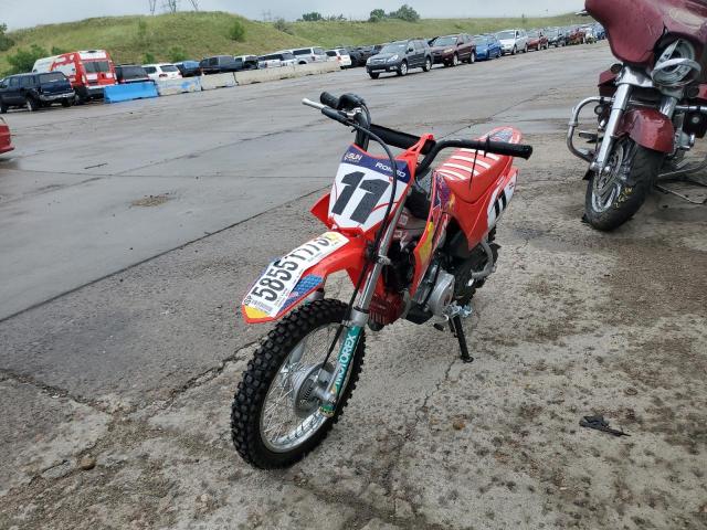 LALJE0244P3509848 - 2023 HONDA CRF110 F RED photo 2