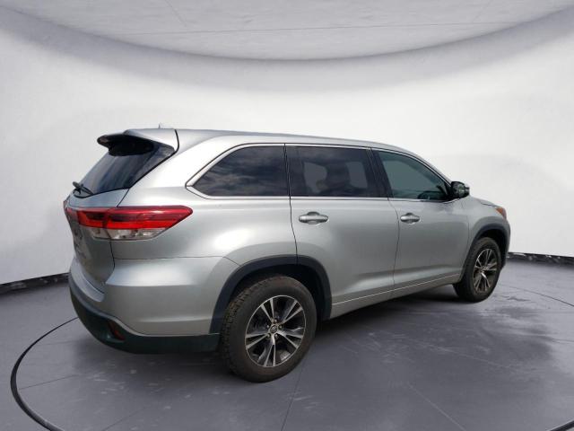 5TDZZRFH8JS287410 - 2018 TOYOTA HIGHLANDER LE SILVER photo 3