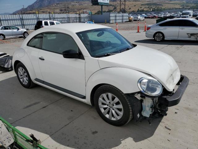 3VWFP7AT4DM658878 - 2013 VOLKSWAGEN BEETLE WHITE photo 4