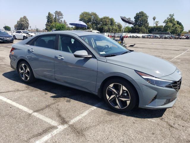 KMHLP4AG4PU453564 - 2023 HYUNDAI ELANTRA LIMITED GRAY photo 4