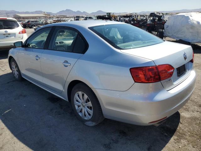 3VW2K7AJXDM290685 - 2013 VOLKSWAGEN JETTA BASE Silber Foto 2