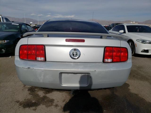 1ZVFT80N065246471 - 2006 FORD MUSTANG SILVER photo 6