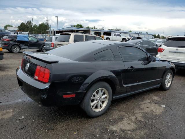 1ZVFT80N375235434 - 2007 FORD MUSTANG BLACK photo 3