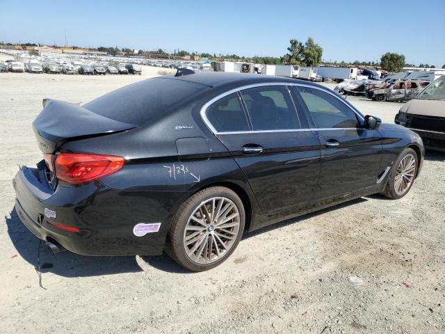 WBAJA9C50JB252122 - 2018 BMW 530E BLACK photo 3