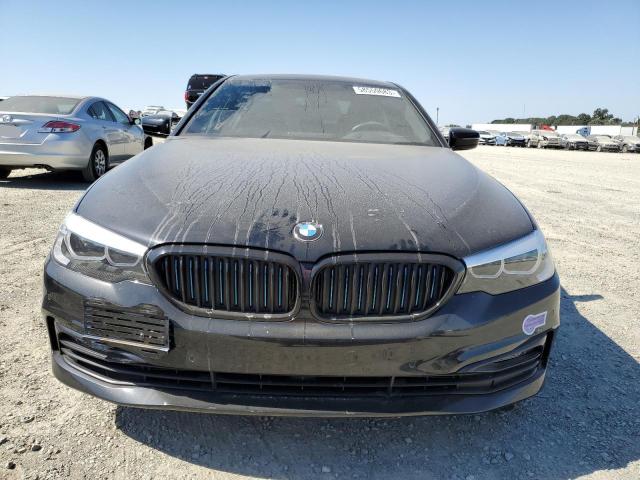 WBAJA9C50JB252122 - 2018 BMW 530E BLACK photo 5