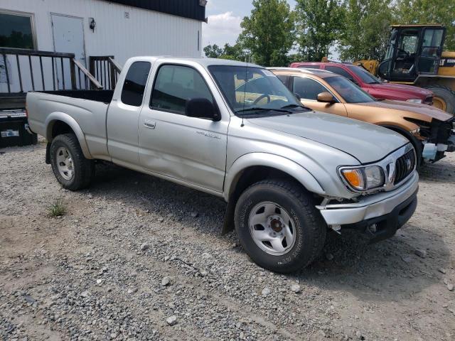 5TESN92N04Z422010 - 2004 TOYOTA TACOMA XTRACAB PRERUNNER SILVER photo 4