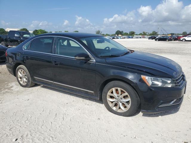 1VWAT7A33GC056176 - 2016 VOLKSWAGEN PASSAT S BLACK photo 4