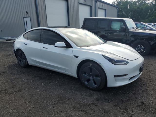 5YJ3E1EA6NF307509 - 2022 TESLA MODEL 3 WHITE photo 4