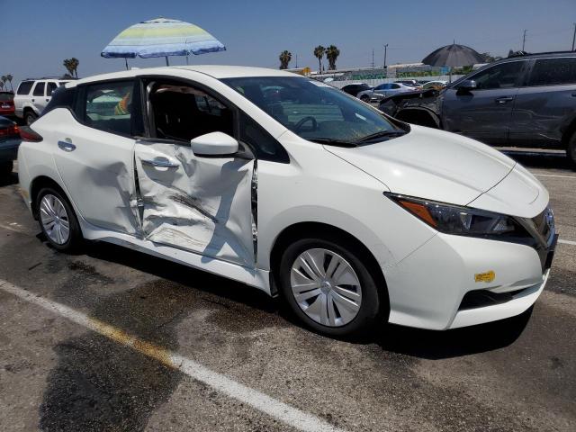 1N4AZ1BV8NC557887 - 2022 NISSAN LEAF S WHITE photo 4