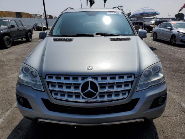 4JGBB8GB0BA627024 - 2011 MERCEDES-BENZ ML 350 4MATIC GRAY photo 5