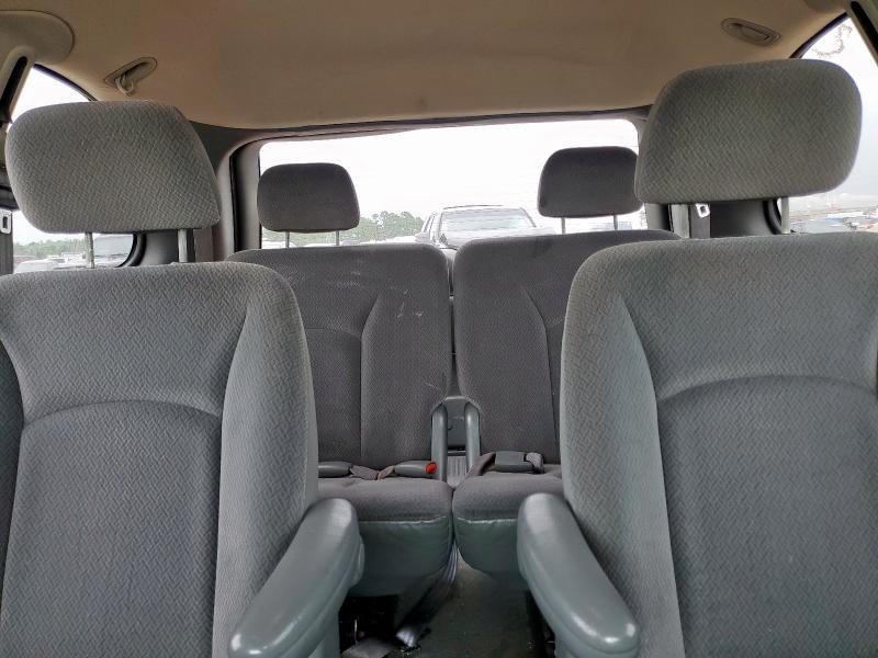 1C4GP45RX5B399696 - 2005 CHRYSLER TOWN & COU თეთრი ფოტო 10