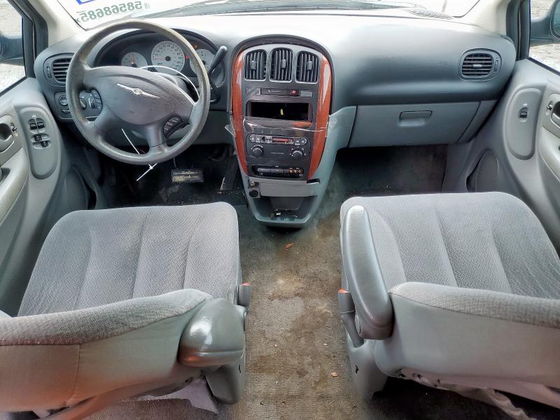 1C4GP45RX5B399696 - 2005 CHRYSLER TOWN & COU თეთრი ფოტო 8