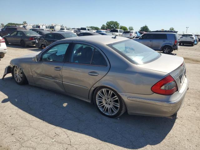 WDBUF56X97B070790 - 2007 MERCEDES-BENZ E 350 GRAY photo 2