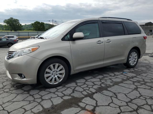 2017 TOYOTA SIENNA XLE, null