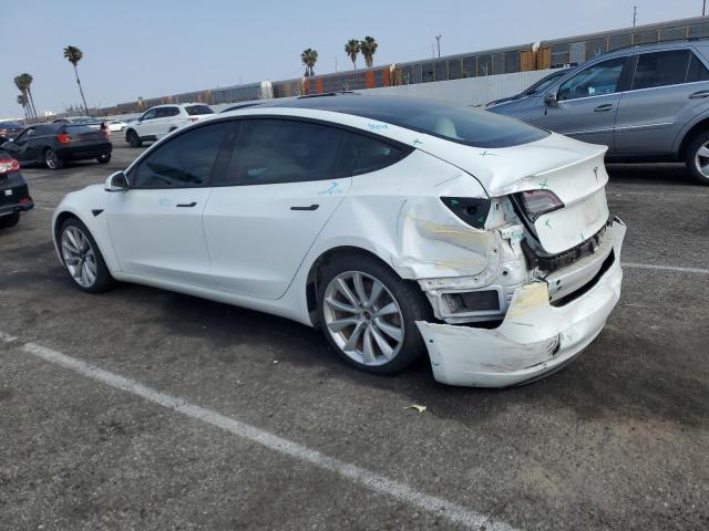 5YJ3E1EB4JF101155 - 2018 TESLA MODEL 3 WHITE photo 2
