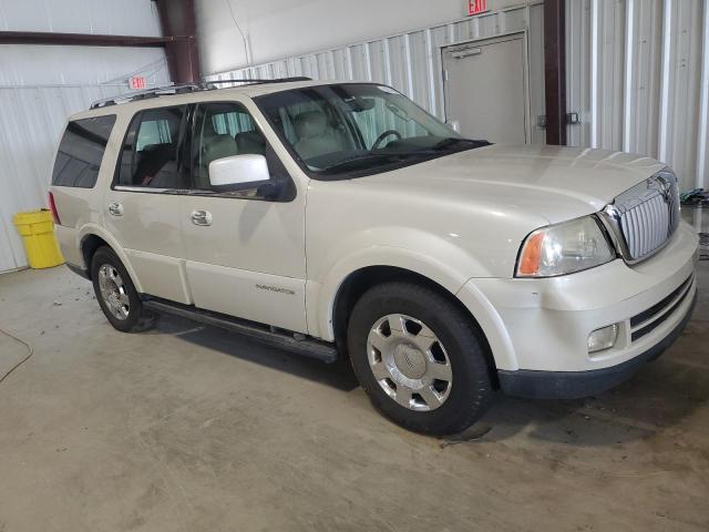5LMFU27566LJ23118 - 2006 LINCOLN NAVIGATOR თეთრი ფოტო 4