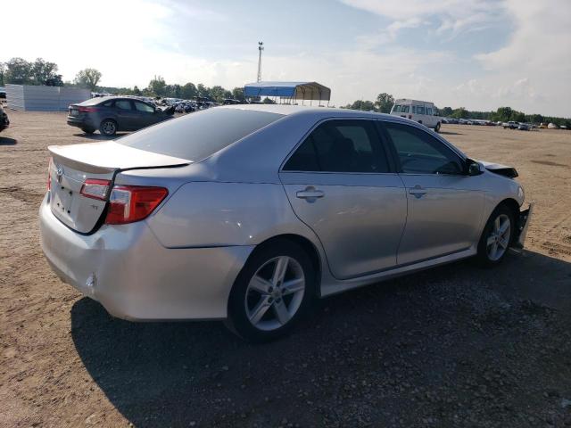 4T1BF1FK7CU135443 - 2012 TOYOTA CAMRY BASE SILVER photo 3