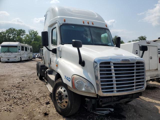 2016 FREIGHTLINER CASCADIA 1, null