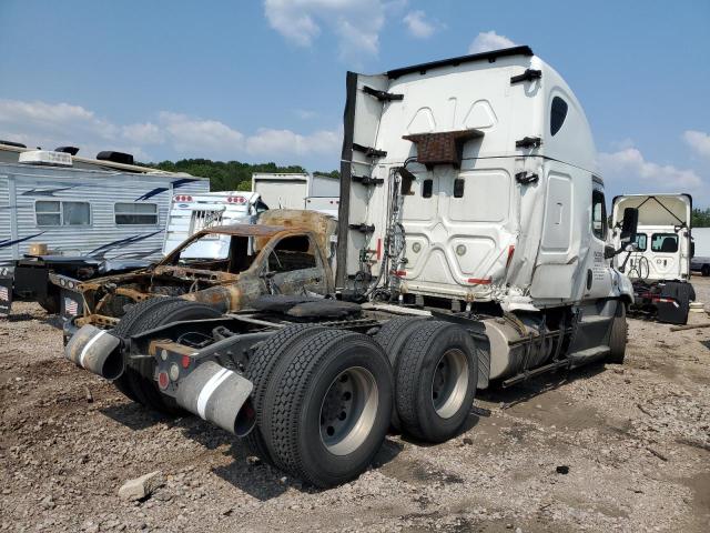 1FUJGLD55GLGV0258 - 2016 FREIGHTLINER CASCADIA 1 WHITE photo 4
