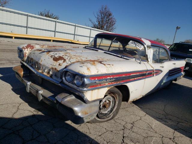 589M09039 - 1957 OLDSMOBILE 88 WHITE photo 2