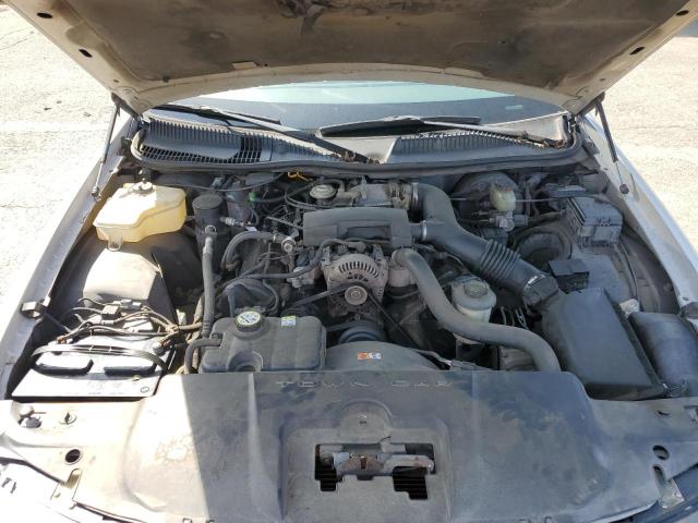 1LNHM81W11Y661611 - 2001 LINCOLN TOWN CAR EXECUTIVE SILVER photo 11