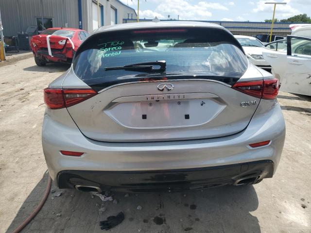 SJKCH5CP8JA059043 - 2018 INFINITI QX30 BASE SILVER photo 6