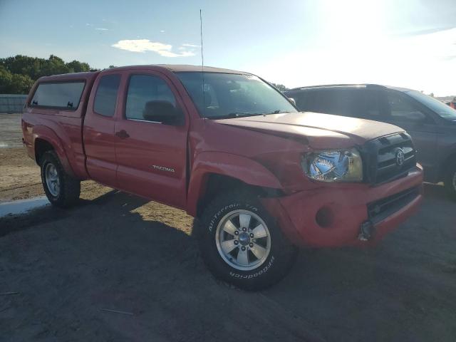 5TETX62N75Z095040 - 2005 TOYOTA TACOMA PRERUNNER ACCESS CAB RED photo 4