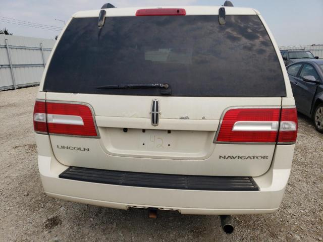 5LMFU28567LJ14998 - 2007 LINCOLN NAVIGATOR WHITE photo 6